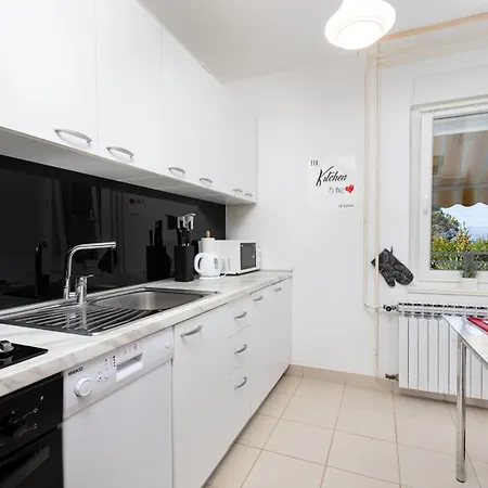 Apartment Zoric Malinska