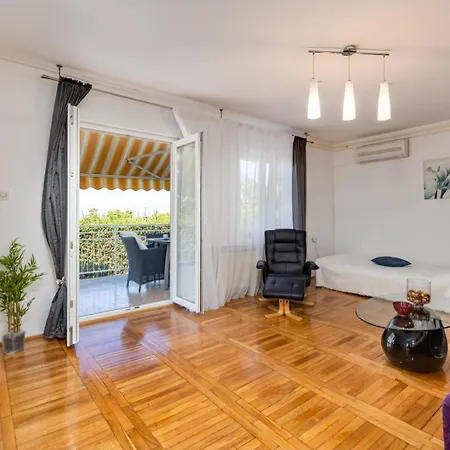 Zoric Apartment *